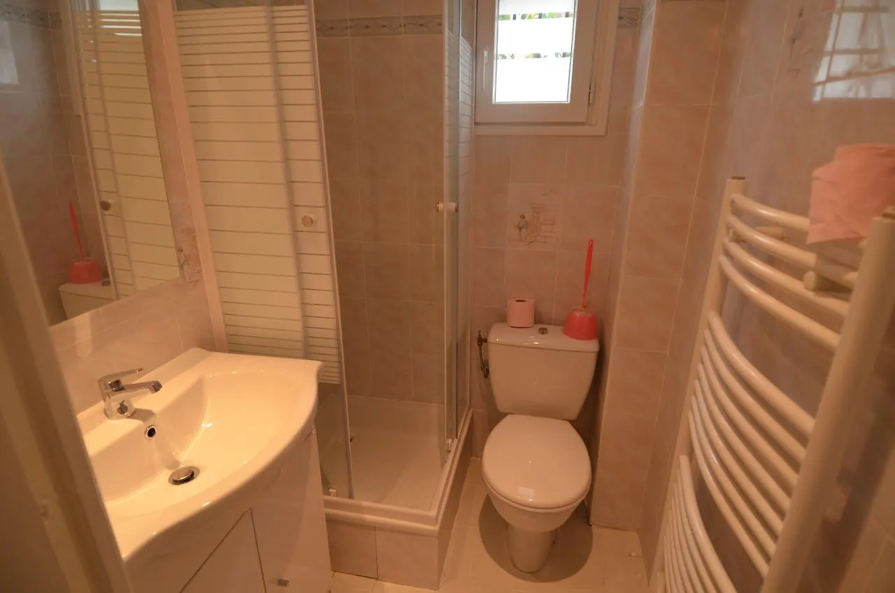 Appartement 4 Personnes Dans Les Hauteurs Du Port De Nice 0*,  France