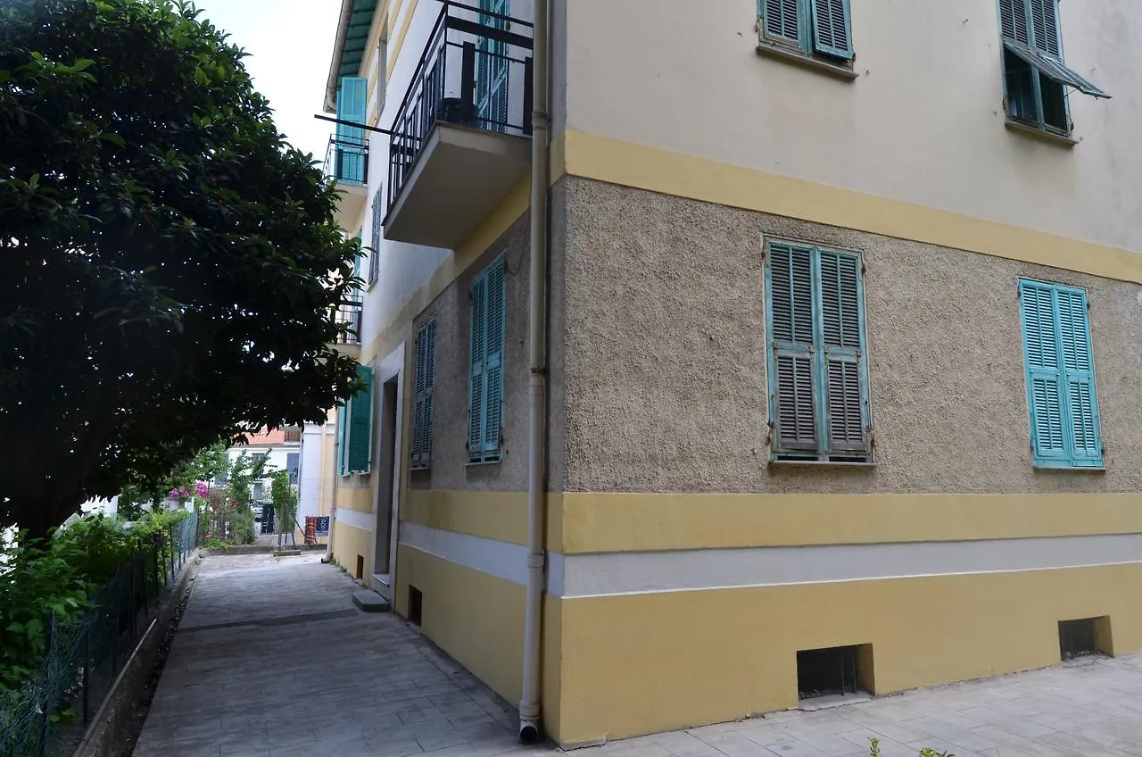 Appartement 4 Personnes Dans Les Hauteurs Du Port De Nice 0*,  France